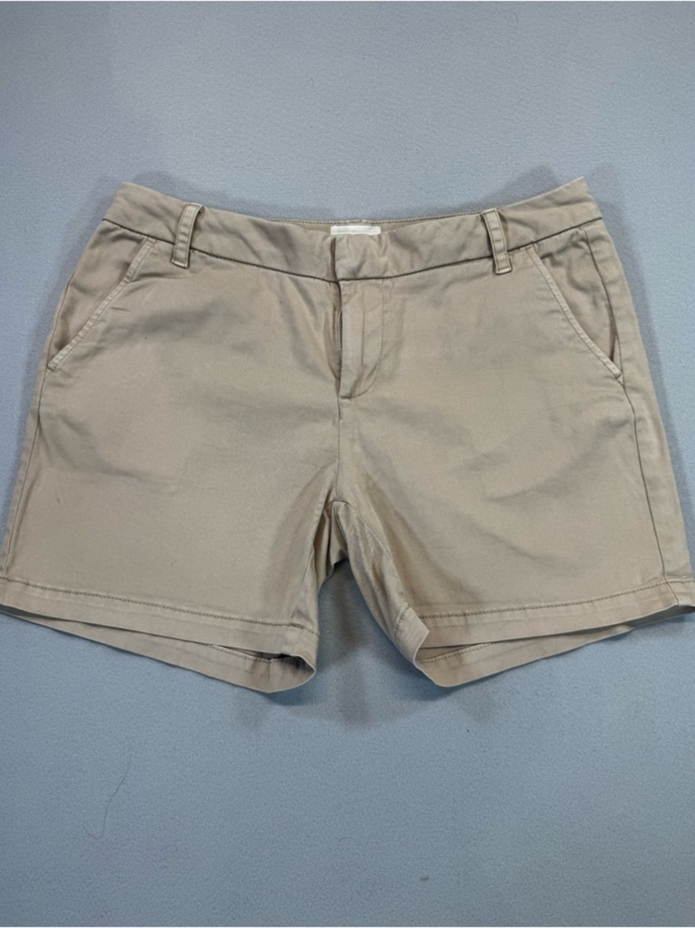 CASLON Classic Women's Chino Shorts in Beige